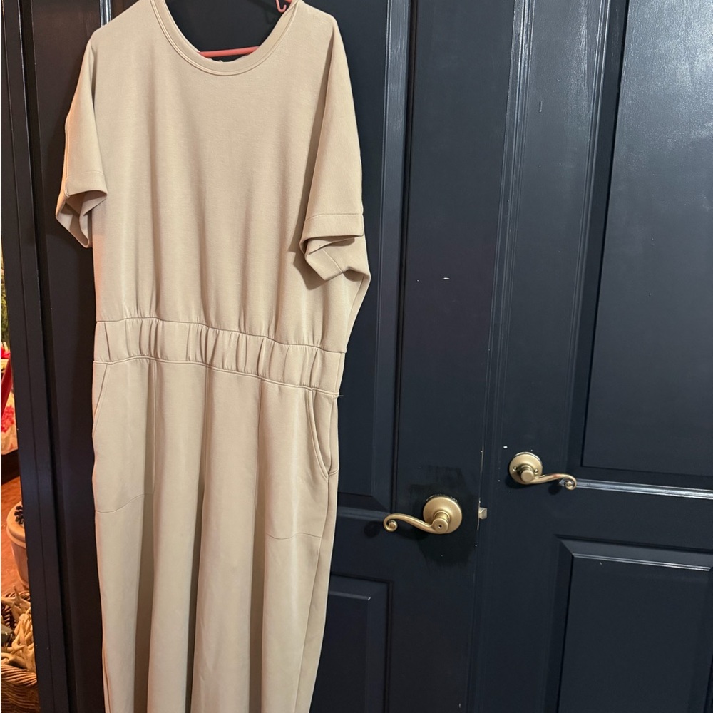 SPANX Tan Jumpsuit - Picture 2 of 4